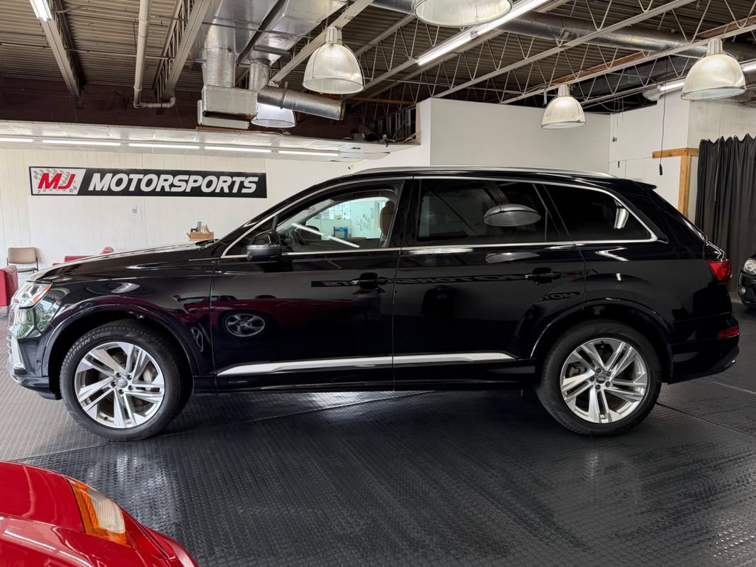 Used 2020 Audi Q7 3.0T Premium Plus w/ Premium Plus Package AWD/4WD image 4