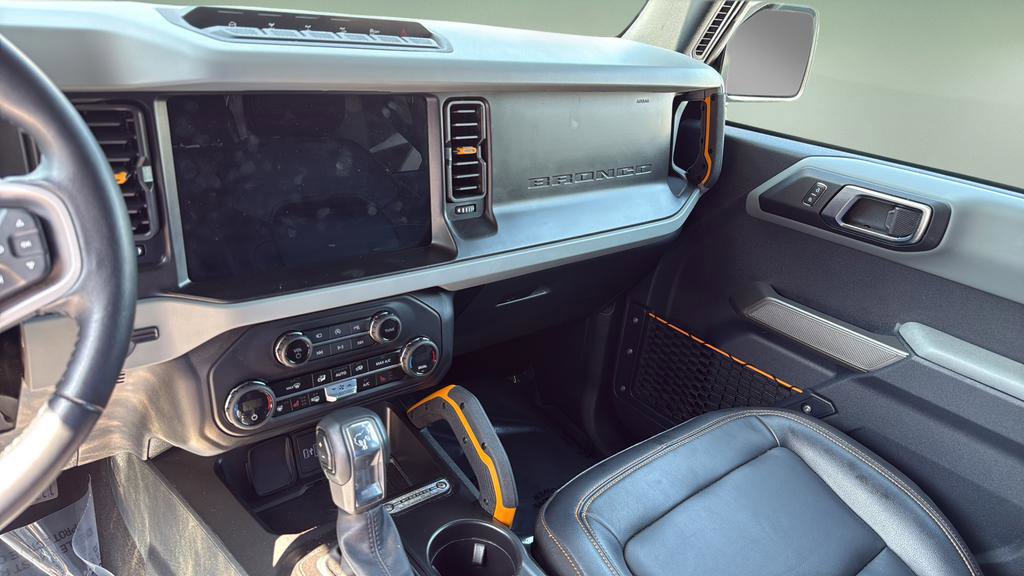 Used 2023 Ford Bronco Badlands image 17