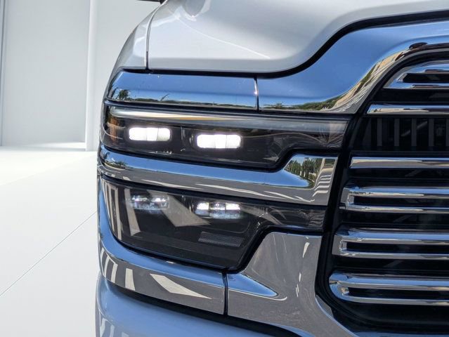 Used 2026 RAM 3500 Laramie AWD/4WD image 8
