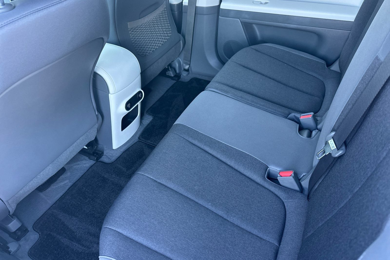 Used 2024 Hyundai Ioniq 5 SE RWD image 13