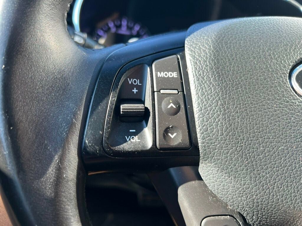 Used 2012 Kia Optima SX w/ Premium Touring Pkg FWD image 18