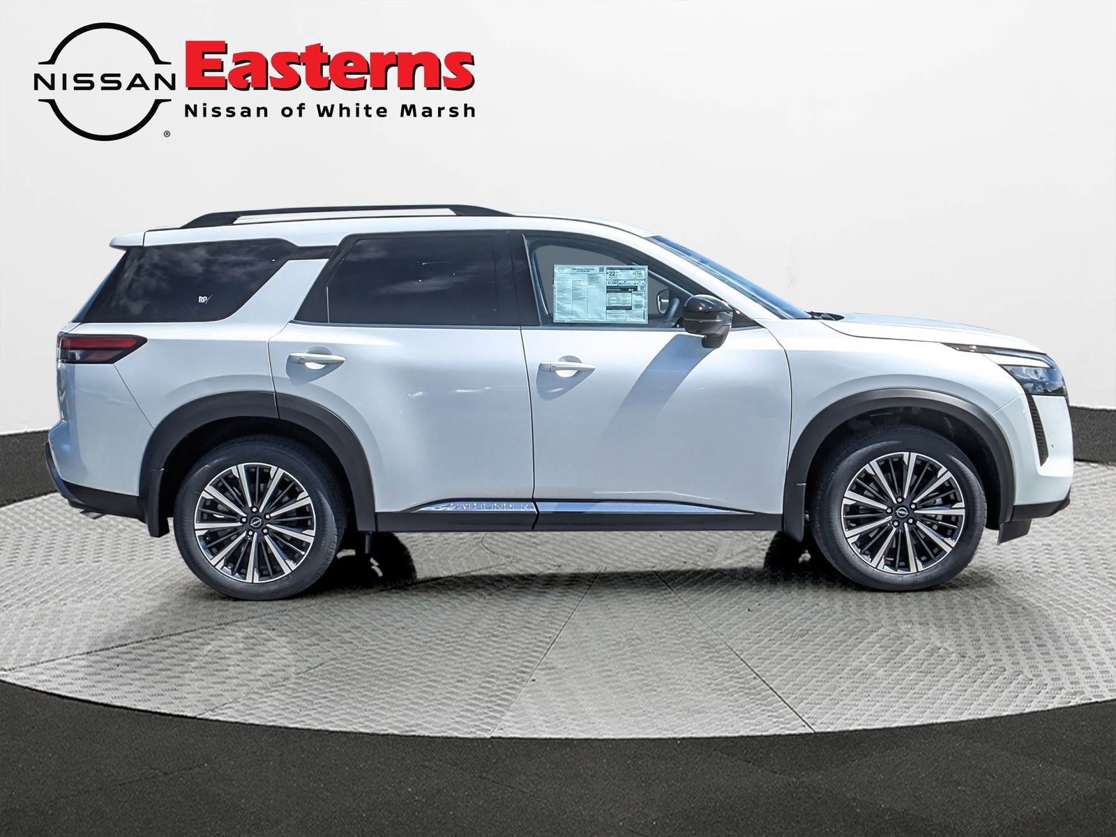New 2026 Nissan Pathfinder Platinum image 6
