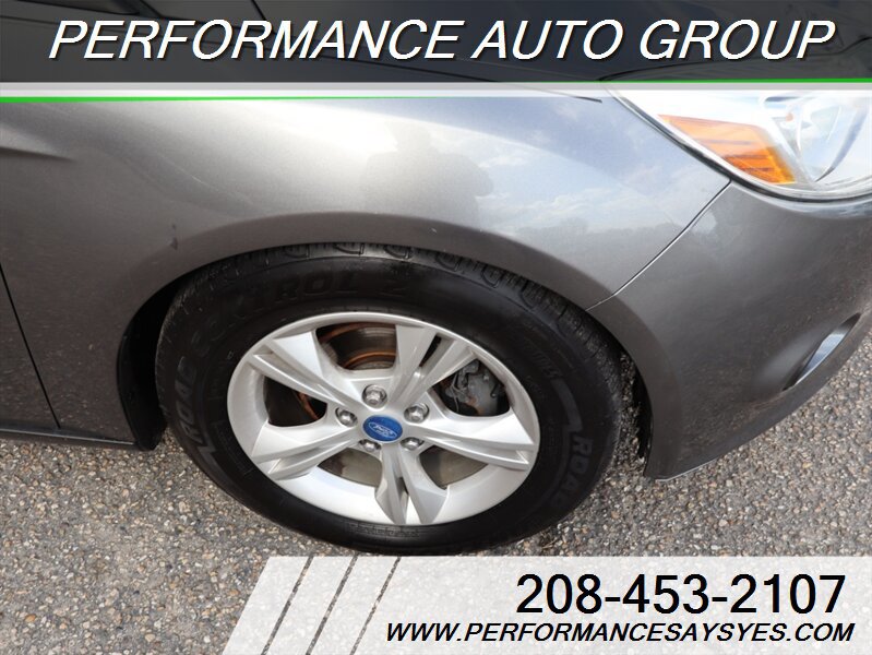 Used 2014 Ford Focus SE FWD image 17