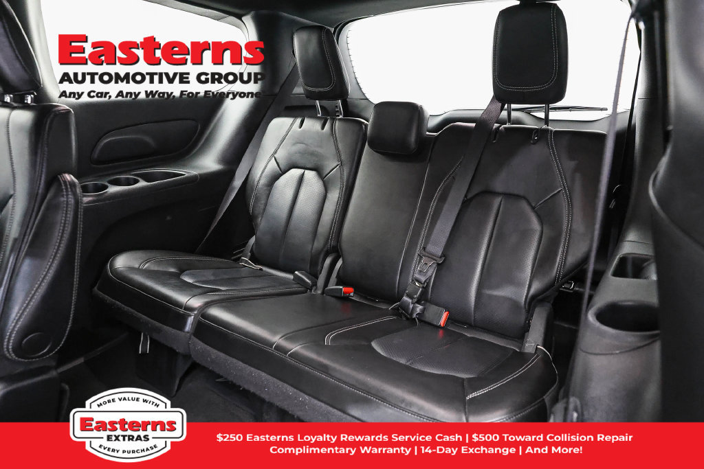 Used 2023 Chrysler Pacifica Touring-L w/ S Appearance Package FWD image 28