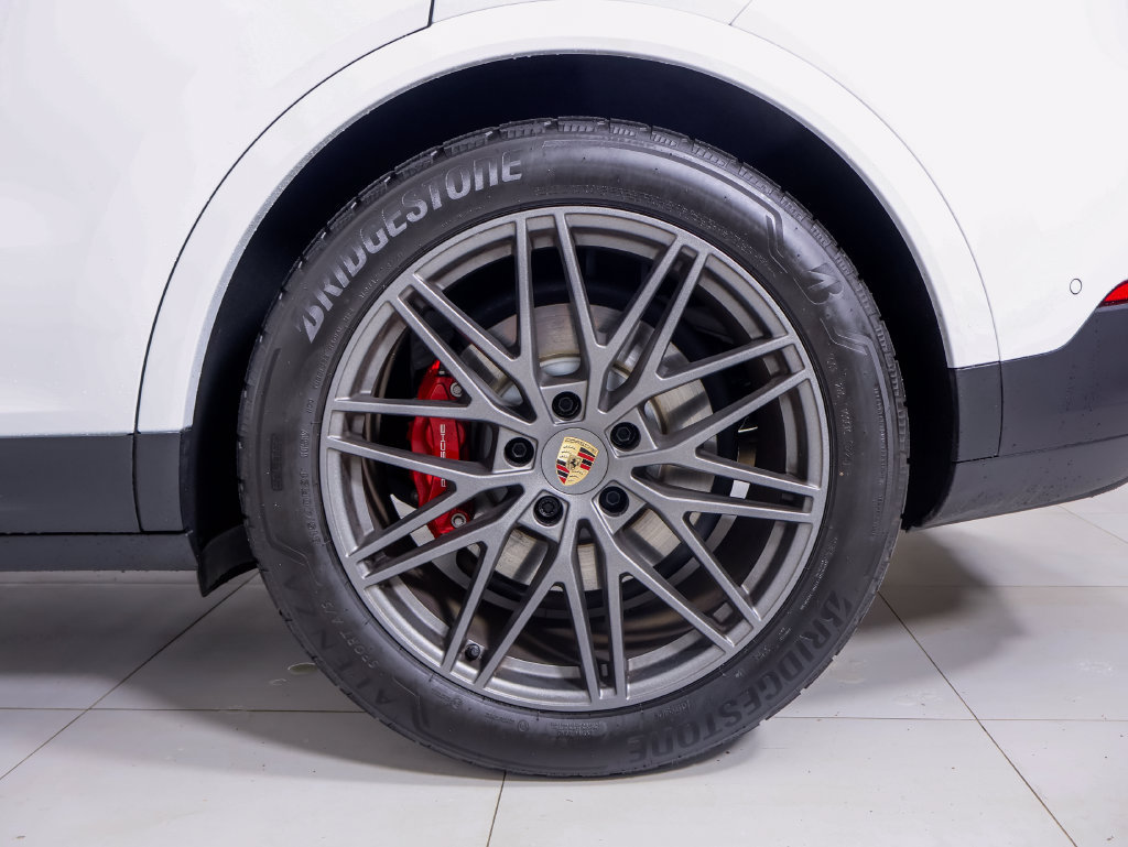 Certified 2026 Porsche Cayenne S AWD/4WD image 27