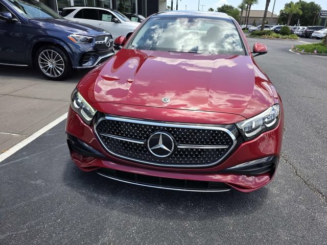 Used 2025 Mercedes-Benz E 450 4MATIC Sedan image 3