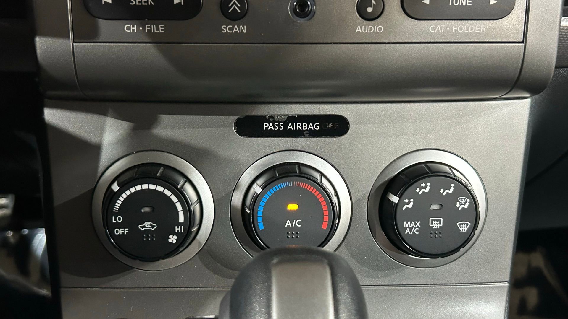 Used 2008 Nissan Sentra SE-R w/ Sunroof Pkg FWD image 60