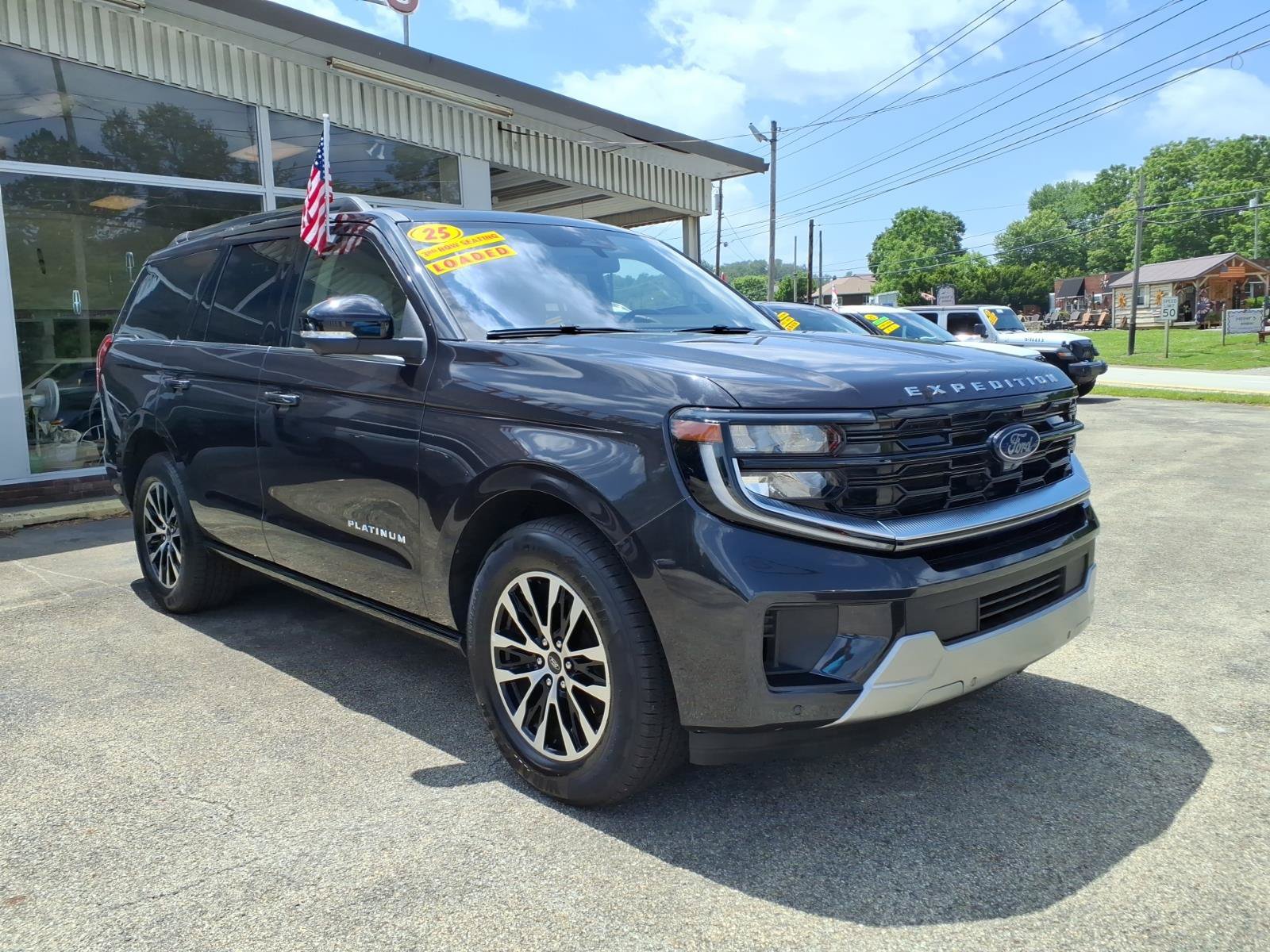 Used 2025 Ford Expedition Platinum