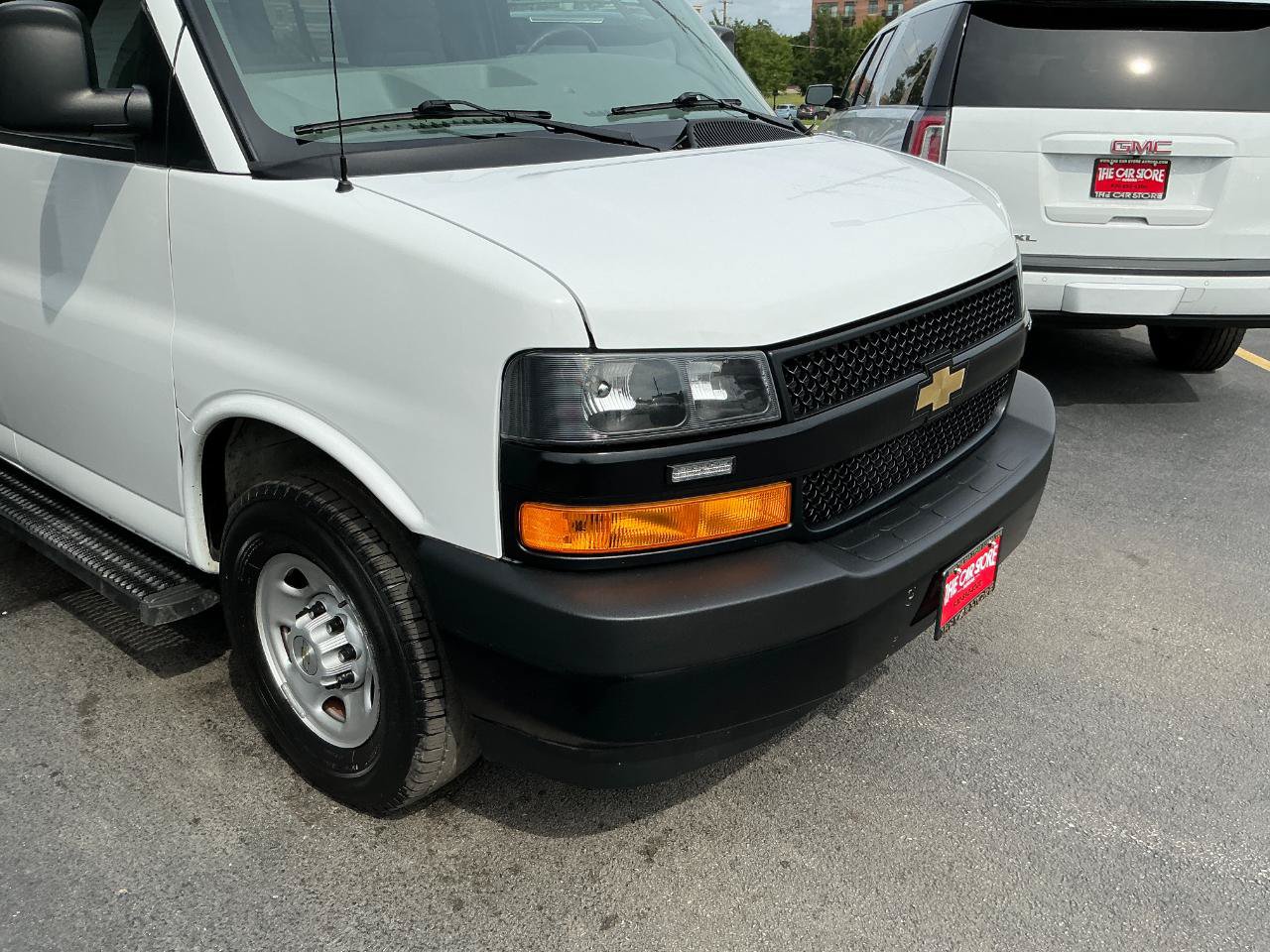 Used 2023 Chevrolet Express 2500 LS RWD image 23