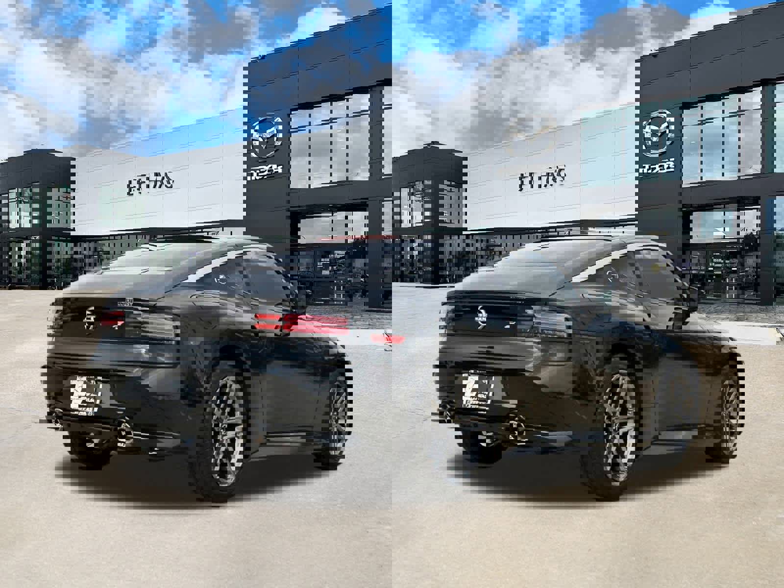 Used 2025 Nissan Z Sport w/ Floor Mat Package image 3