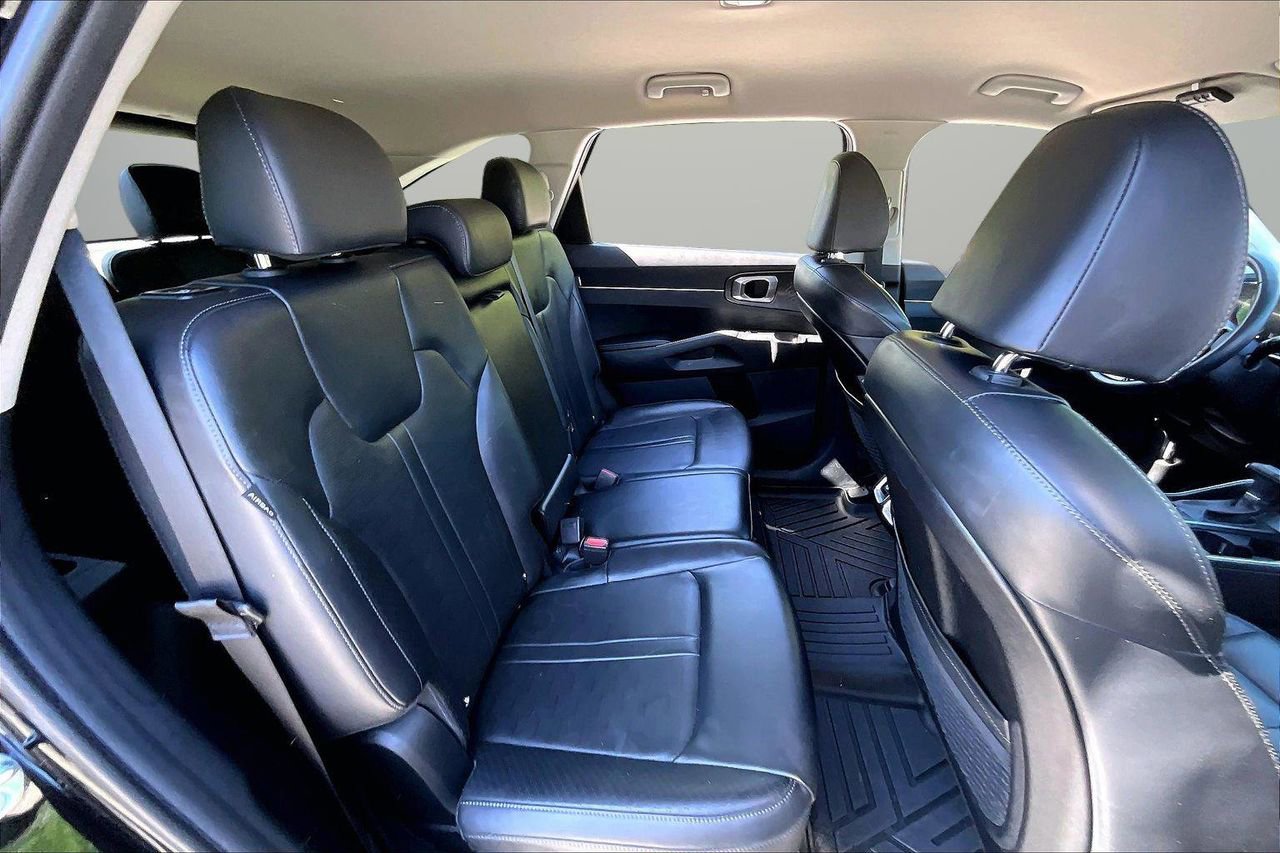 Used 2024 Kia Sorento S AWD/4WD image 24