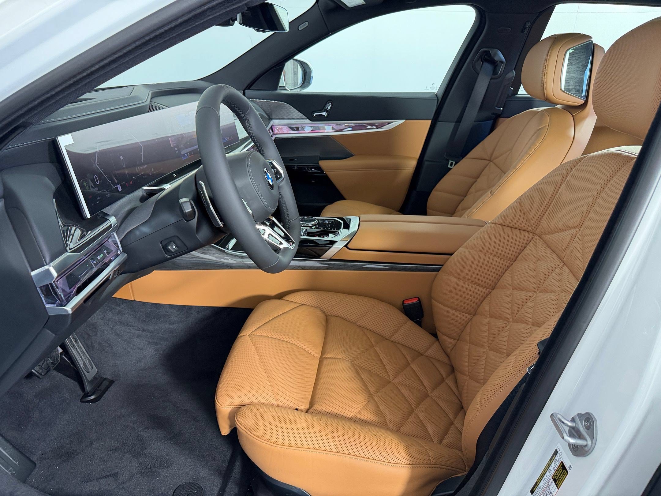 Used 2026 BMW 740i xDrive AWD/4WD image 5