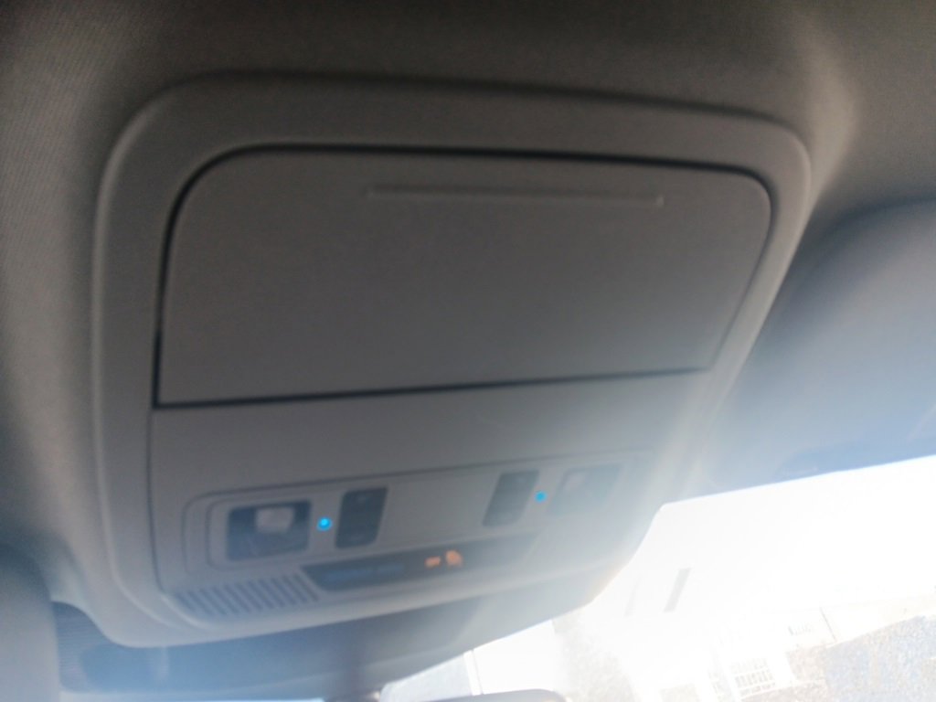 Used 2024 Ford Explorer XLT w/ Equipment Group 202A image 31