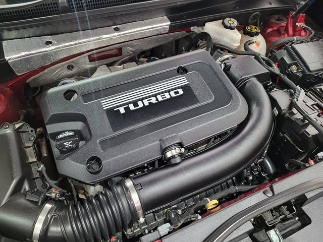 Used 2019 Cadillac XT4 Premium Luxury w/ Driver Awareness Package image 29