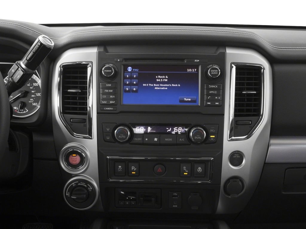 Used 2017 Nissan Titan PRO-4X w/ Pro-4x Convenience Package AWD/4WD image 8