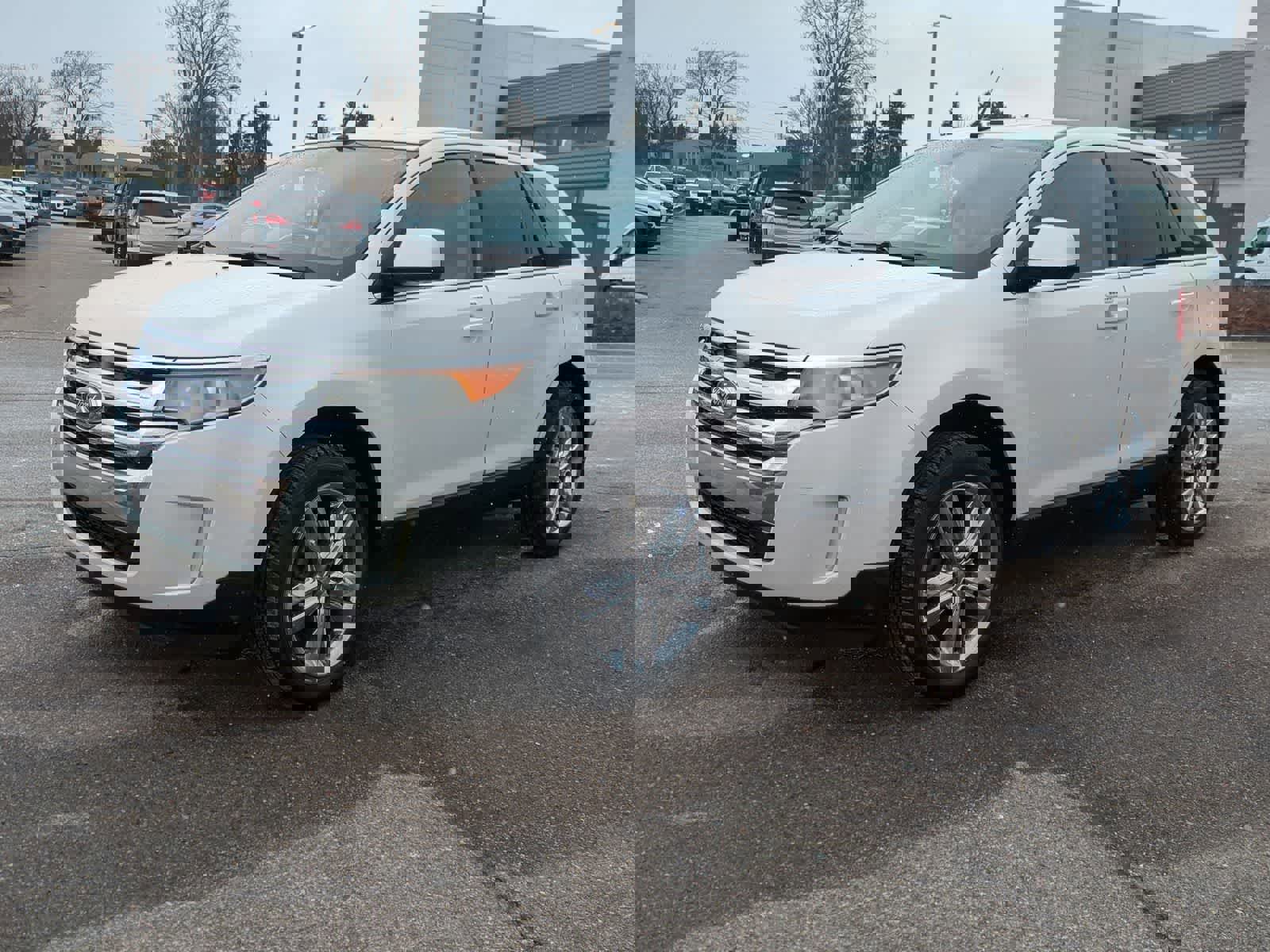 Used 2011 Ford Edge Limited image 4