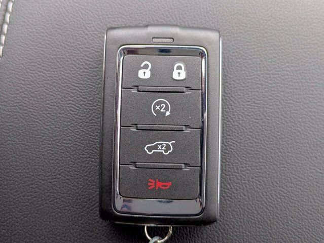 New 2026 Jeep Grand Cherokee Limited w/ Limited Altitude Package RWD image 32
