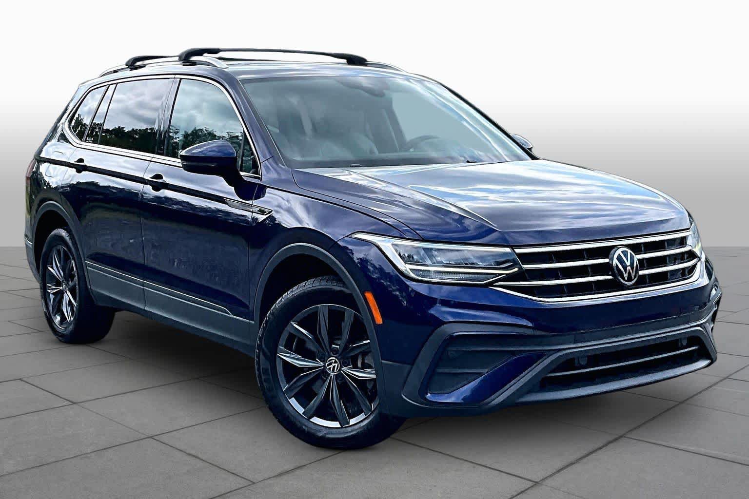 Used 2022 Volkswagen Tiguan SE AWD/4WD image 3