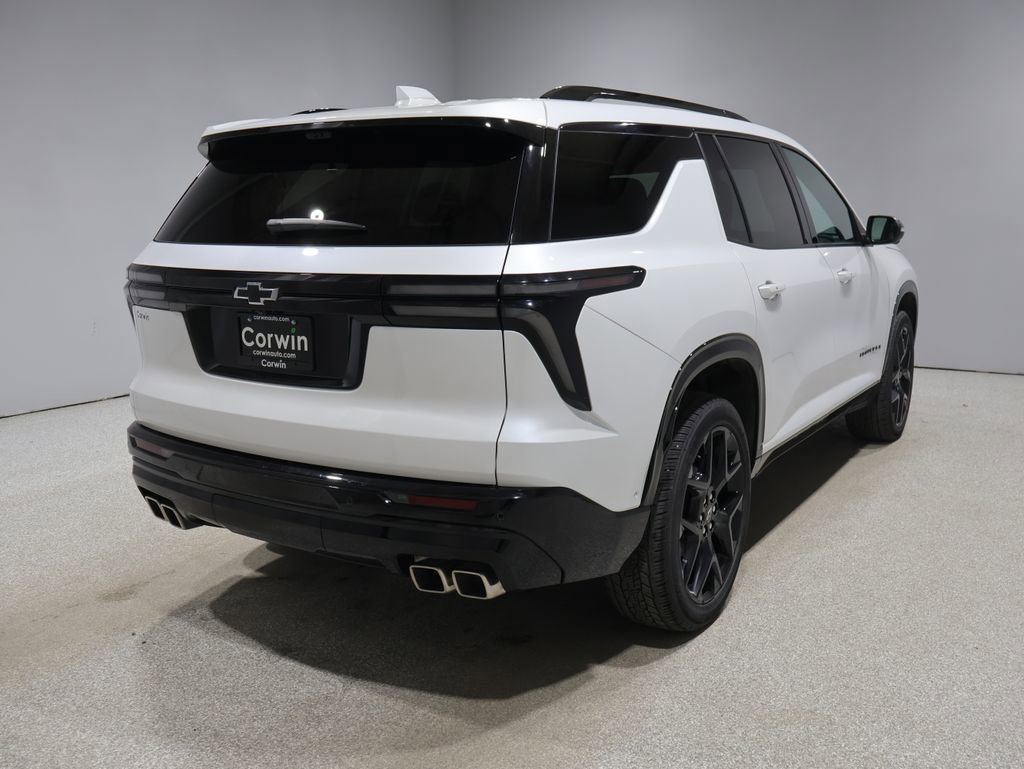 Used 2024 Chevrolet Traverse RS w/ LPO, Floor Liner Package image 2