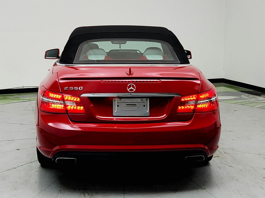 Used 2011 Mercedes-Benz E 550 Cabriolet image 6