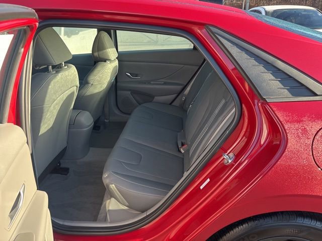 Certified 2023 Hyundai Elantra SEL w/ Cargo Package image 23