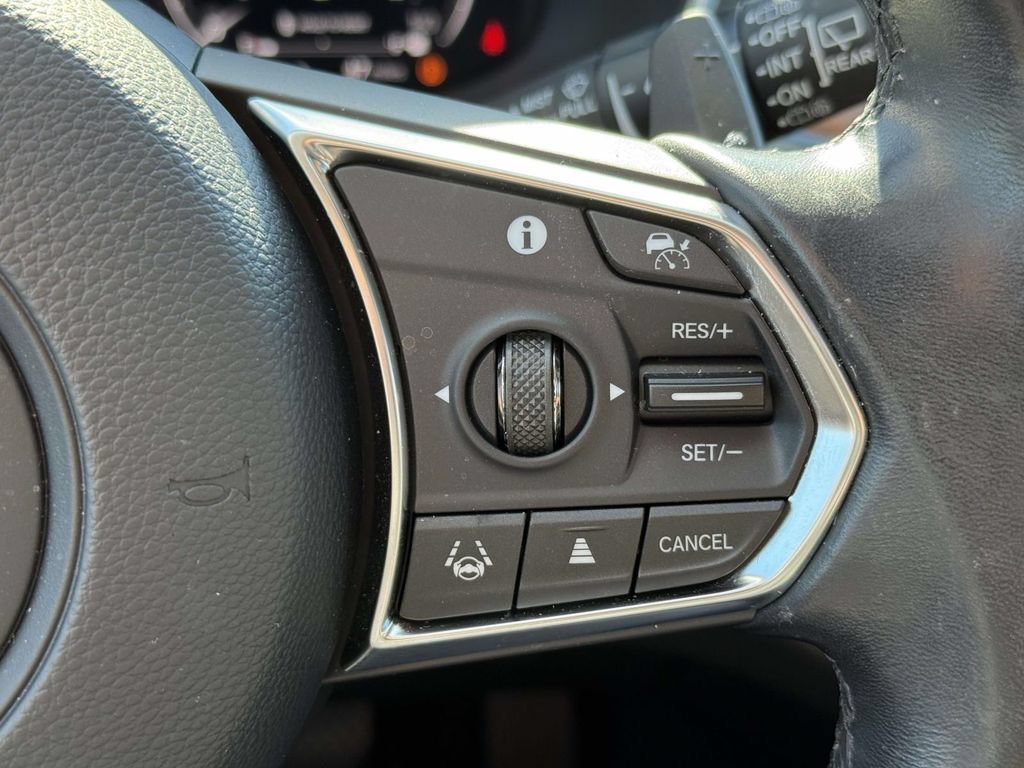 Used 2022 Acura MDX SH-AWD image 24