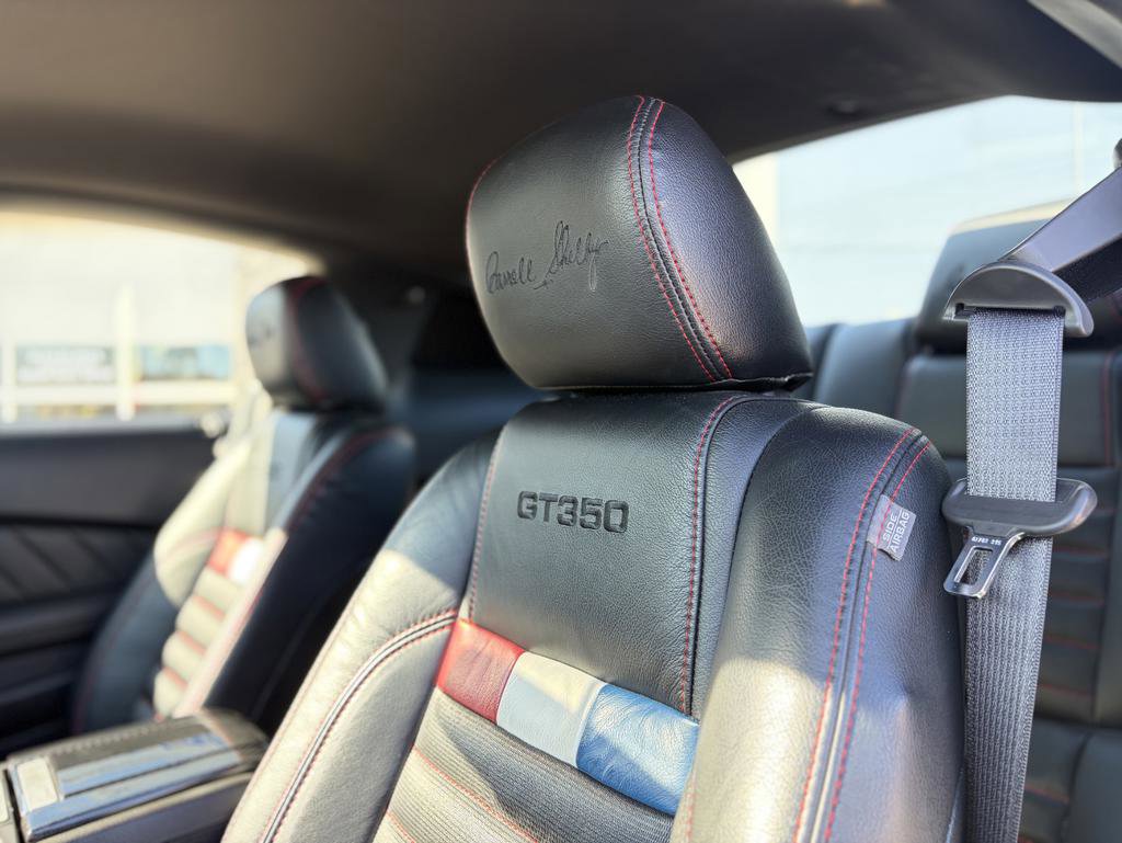 Used 2011 Ford Mustang GT Premium image 28