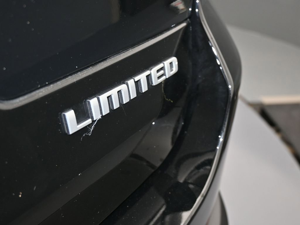 Used 2024 Jeep Grand Cherokee L Limited image 40