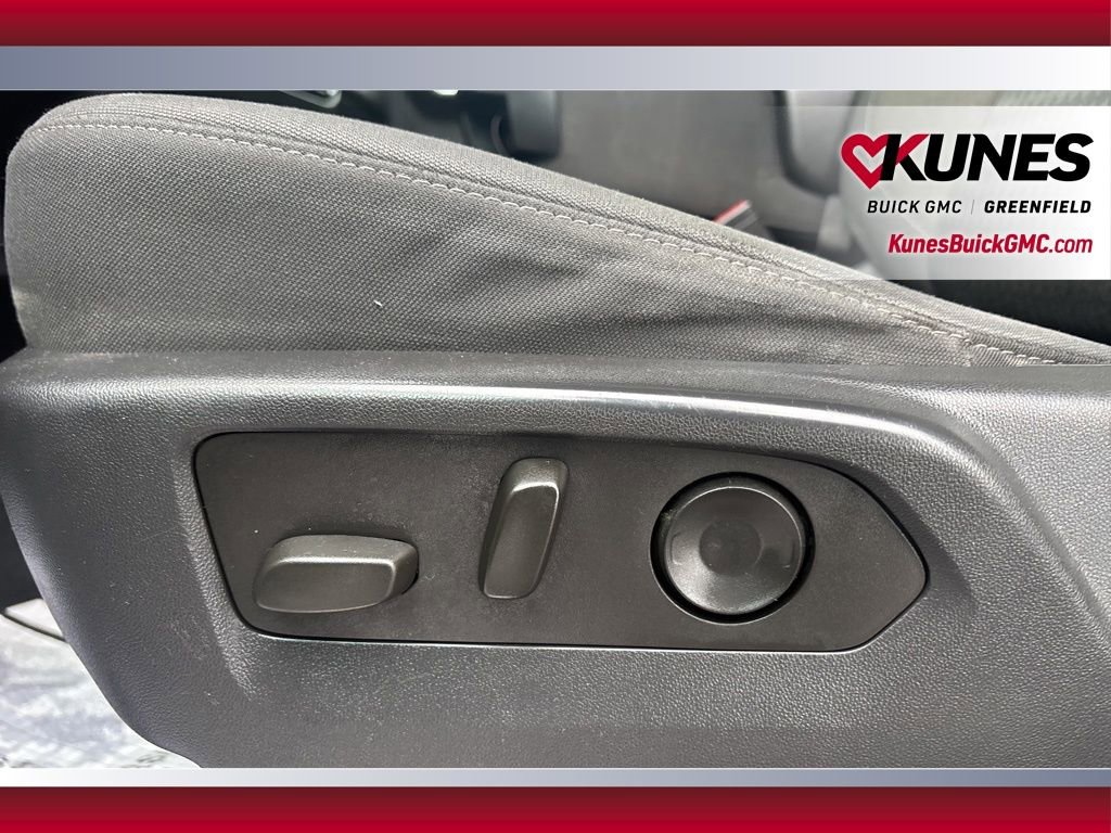 Used 2023 Chevrolet Silverado 1500 LT w/ Protection Package image 17