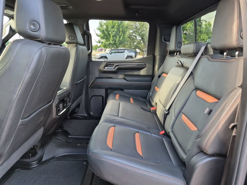 Used 2024 GMC Sierra 1500 AT4 w/ Technology Package AWD/4WD image 38