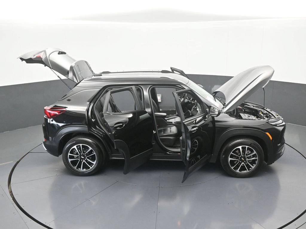 Used 2024 Chevrolet TrailBlazer LT w/ Driver Confidence Package FWD image 56