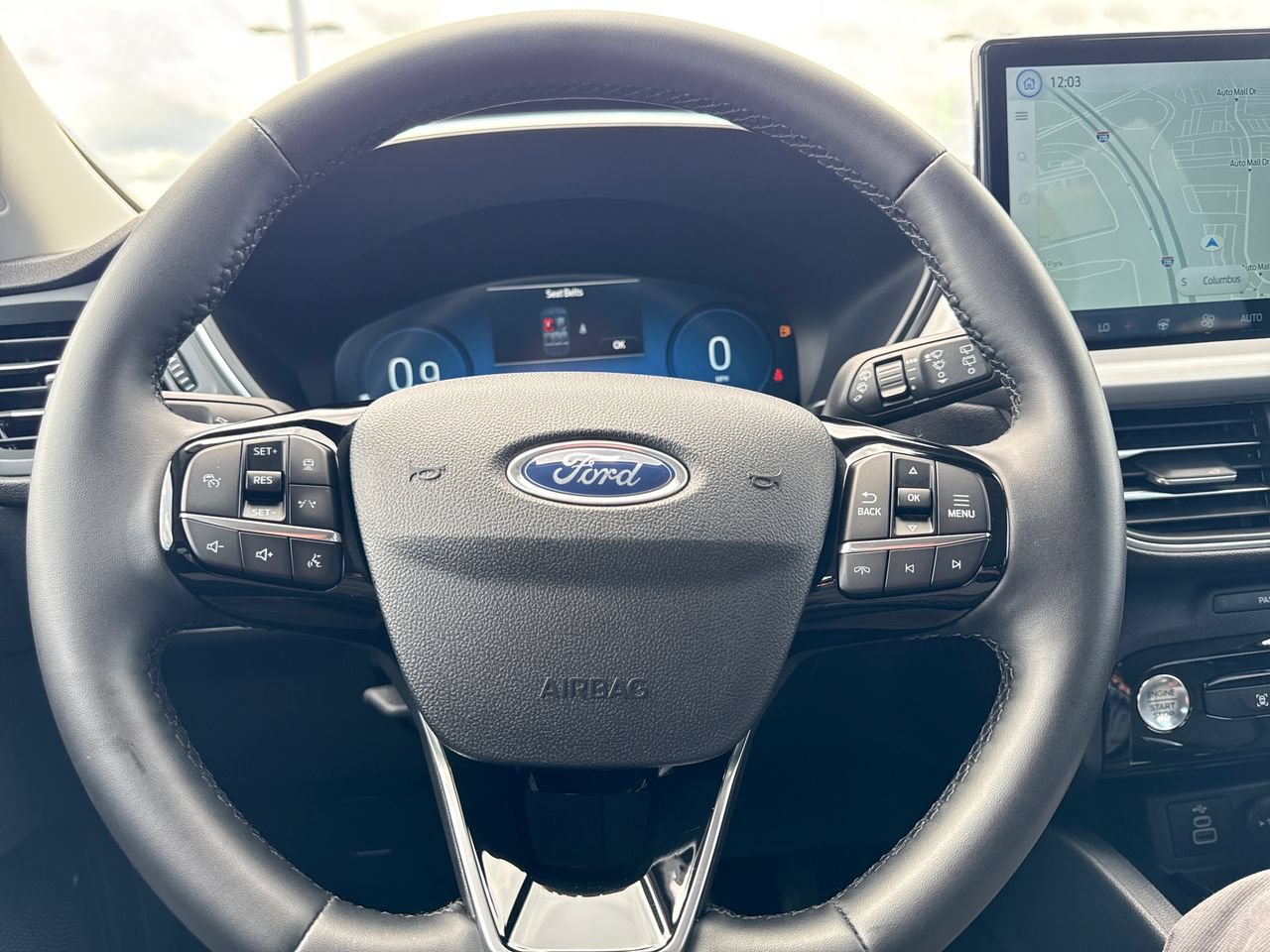 Used 2025 Ford Escape Platinum AWD/4WD image 18