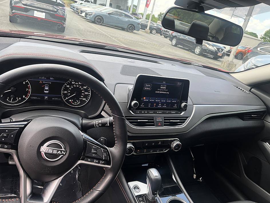 Certified 2023 Nissan Altima 2.5 SR FWD image 14