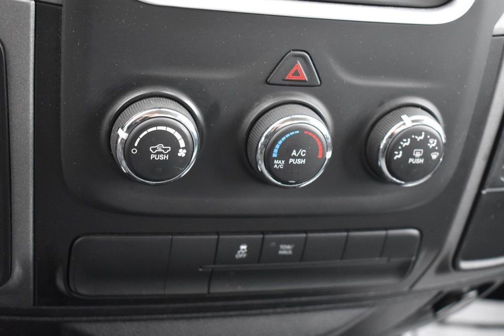 Used 2014 RAM 1500 Express AWD/4WD image 26