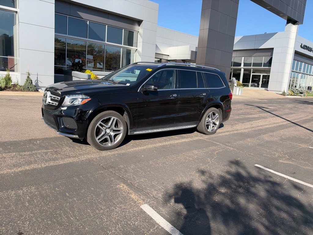 Used 2017 Mercedes-Benz GLS 550 4MATIC image 3