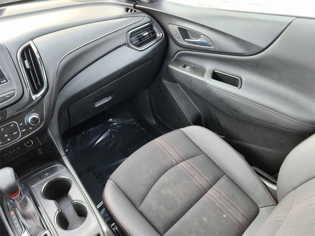 Used 2022 Chevrolet Equinox RS image 13