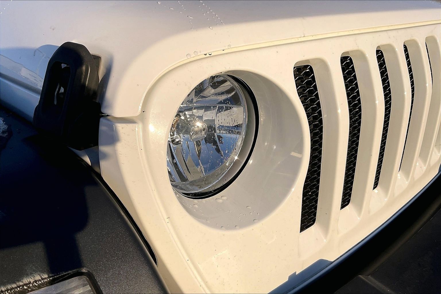 Used 2018 Jeep Wrangler Unlimited Sport image 30