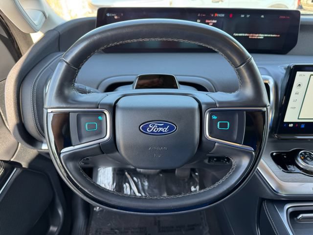 Used 2025 Ford Expedition Max Platinum AWD/4WD image 25