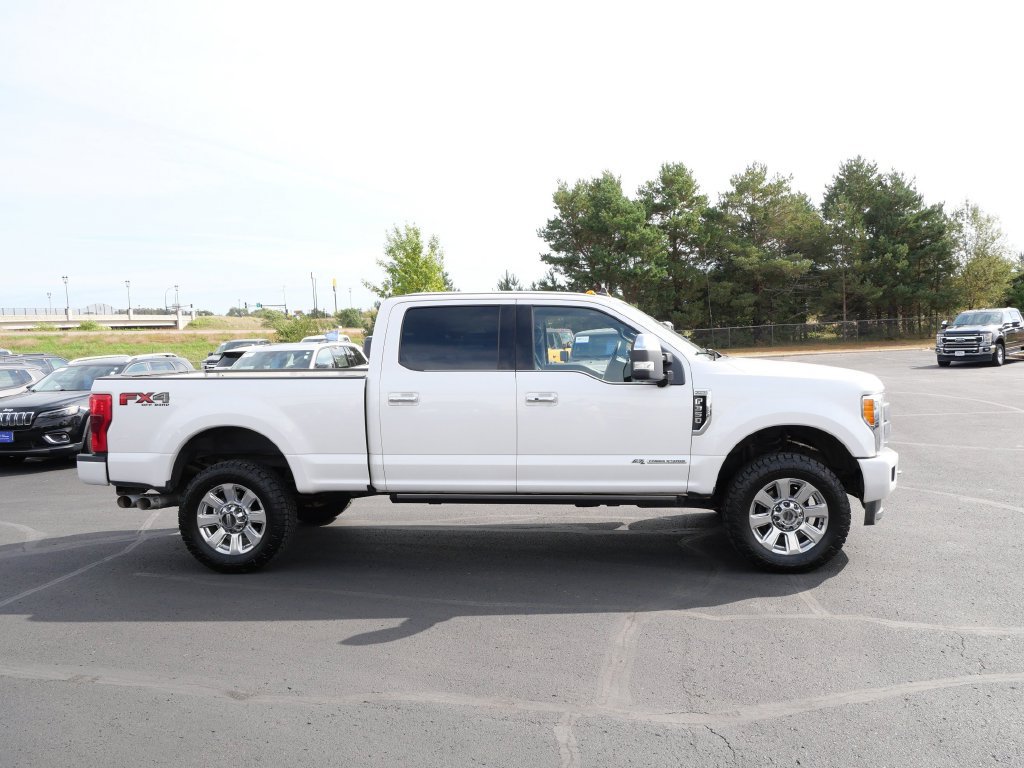 Used 2019 Ford F350 Platinum w/ Platinum Ultimate Package AWD/4WD image 4