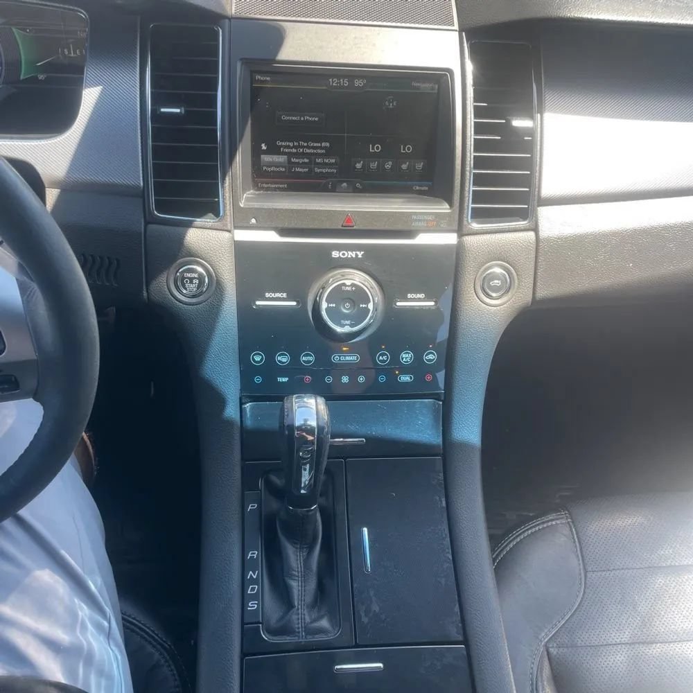 Used 2015 Ford Taurus SHO w/ Equipment Group 401A AWD/4WD image 27