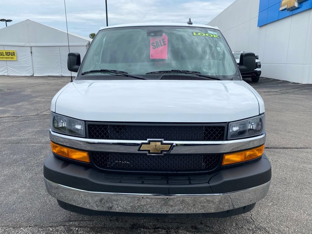 New 2025 Chevrolet Express 3500 LS w/ Chrome Appearance Package RWD image 2
