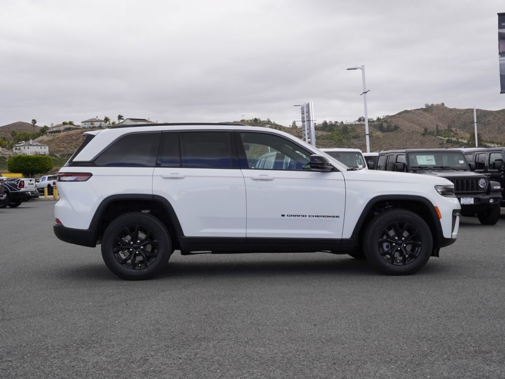 New 2026 Jeep Grand Cherokee Altitude AWD/4WD video 3