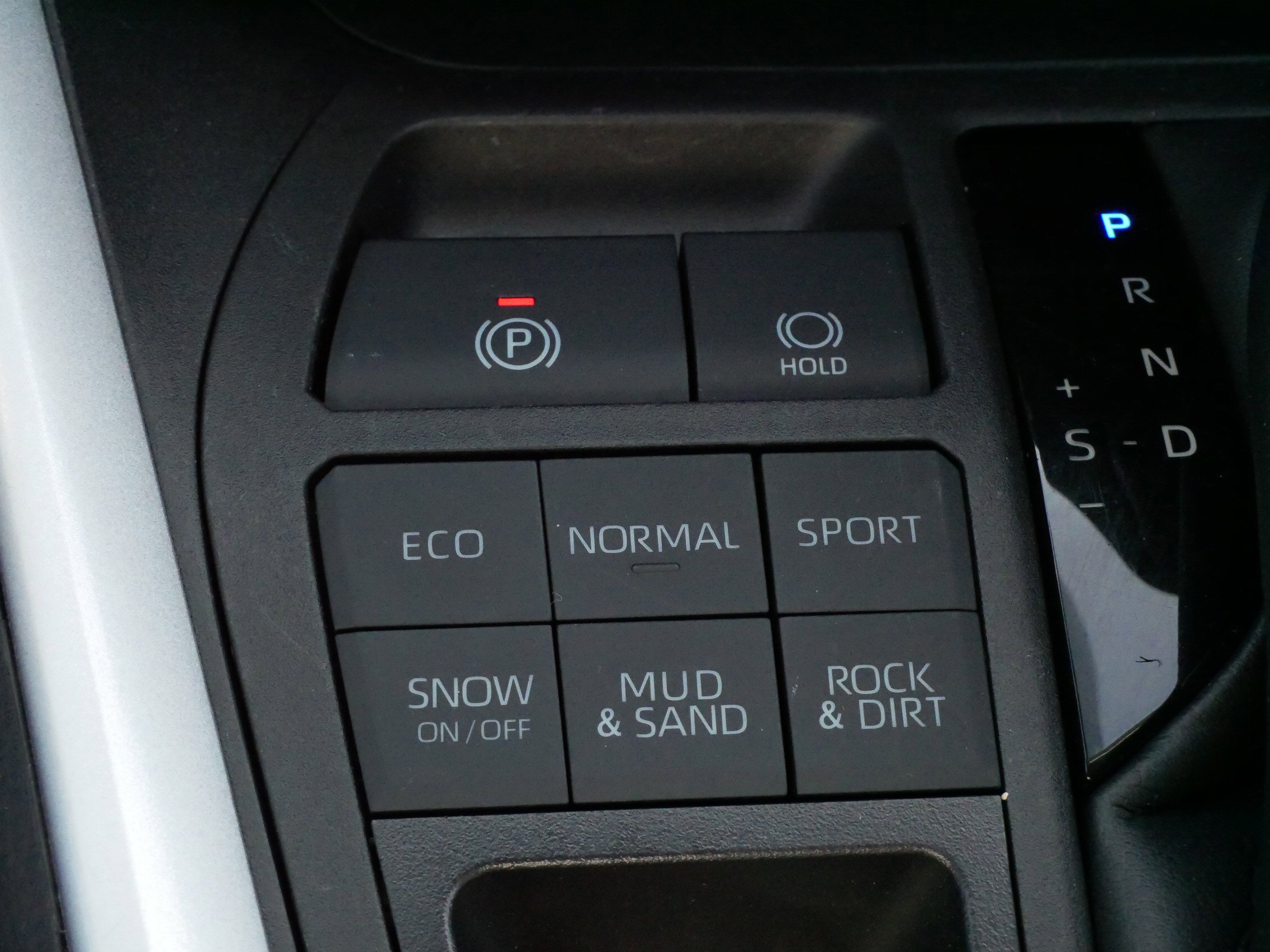 Certified 2023 Toyota RAV4 LE image 29