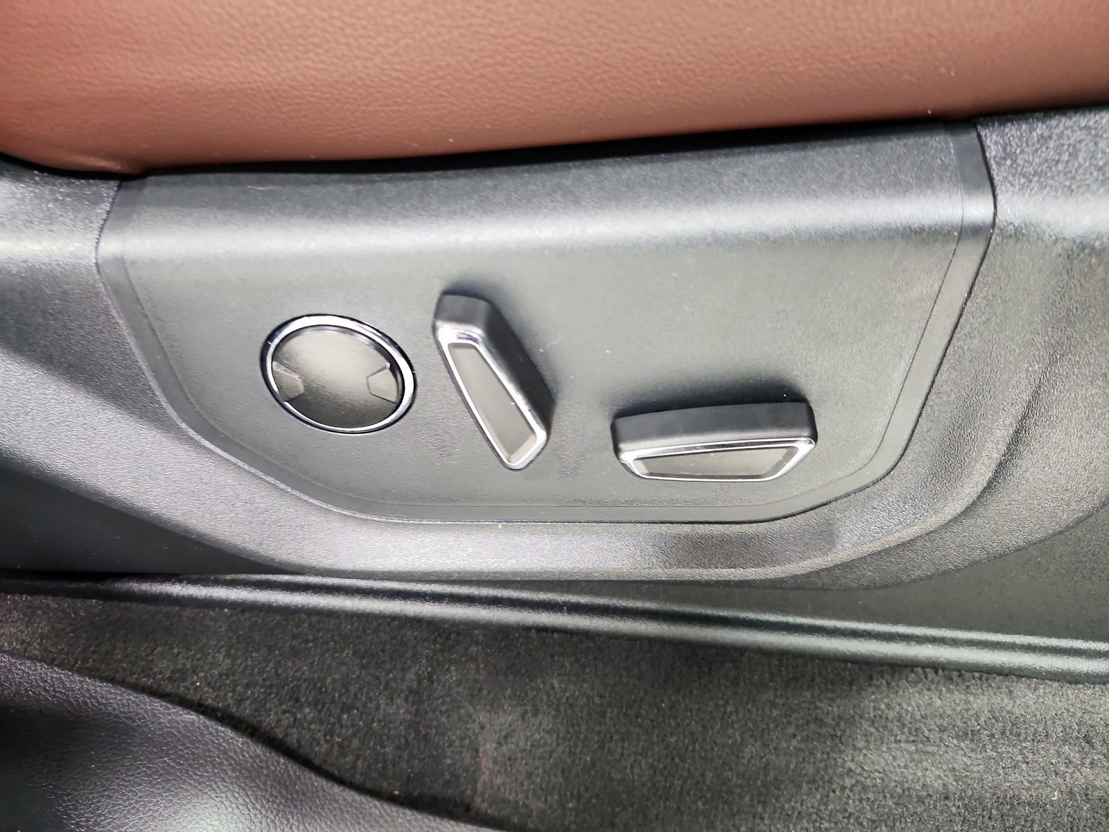 Used 2024 Ford Expedition Max Limited image 42