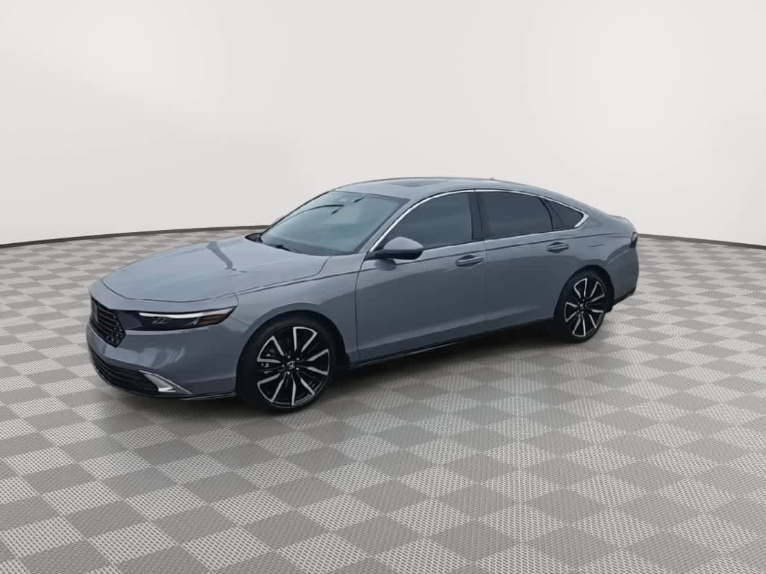 Used 2025 Honda Accord Touring image 4