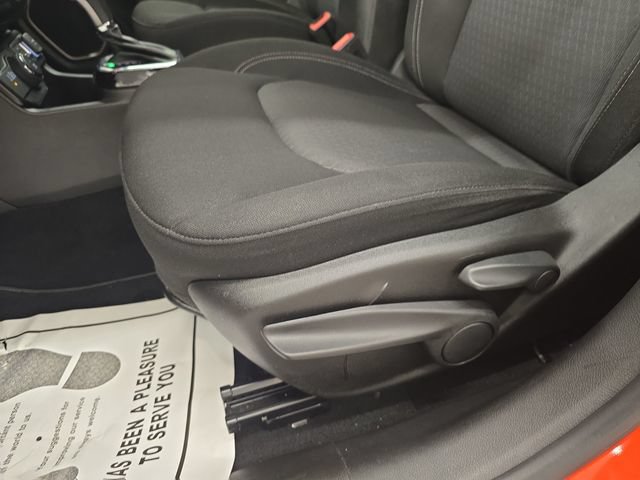 Used 2021 Jeep Renegade Latitude AWD/4WD image 32
