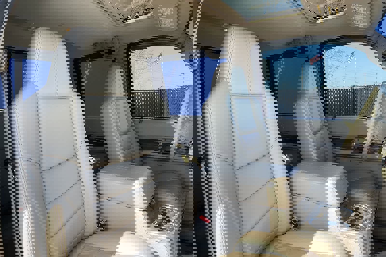 Used 2008 Ford F350 Lariat image 4