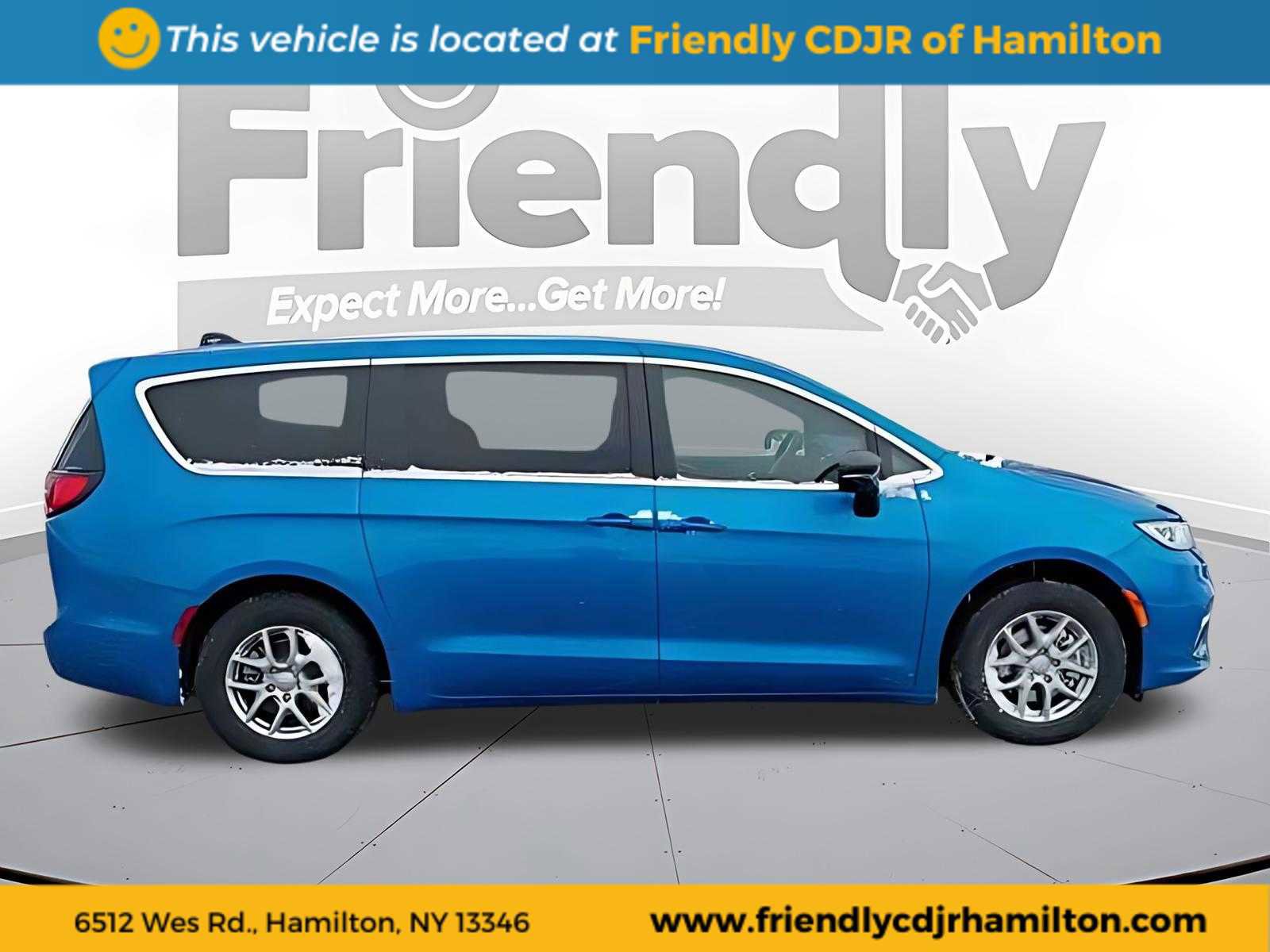 New 2026 Chrysler Pacifica Select image 6