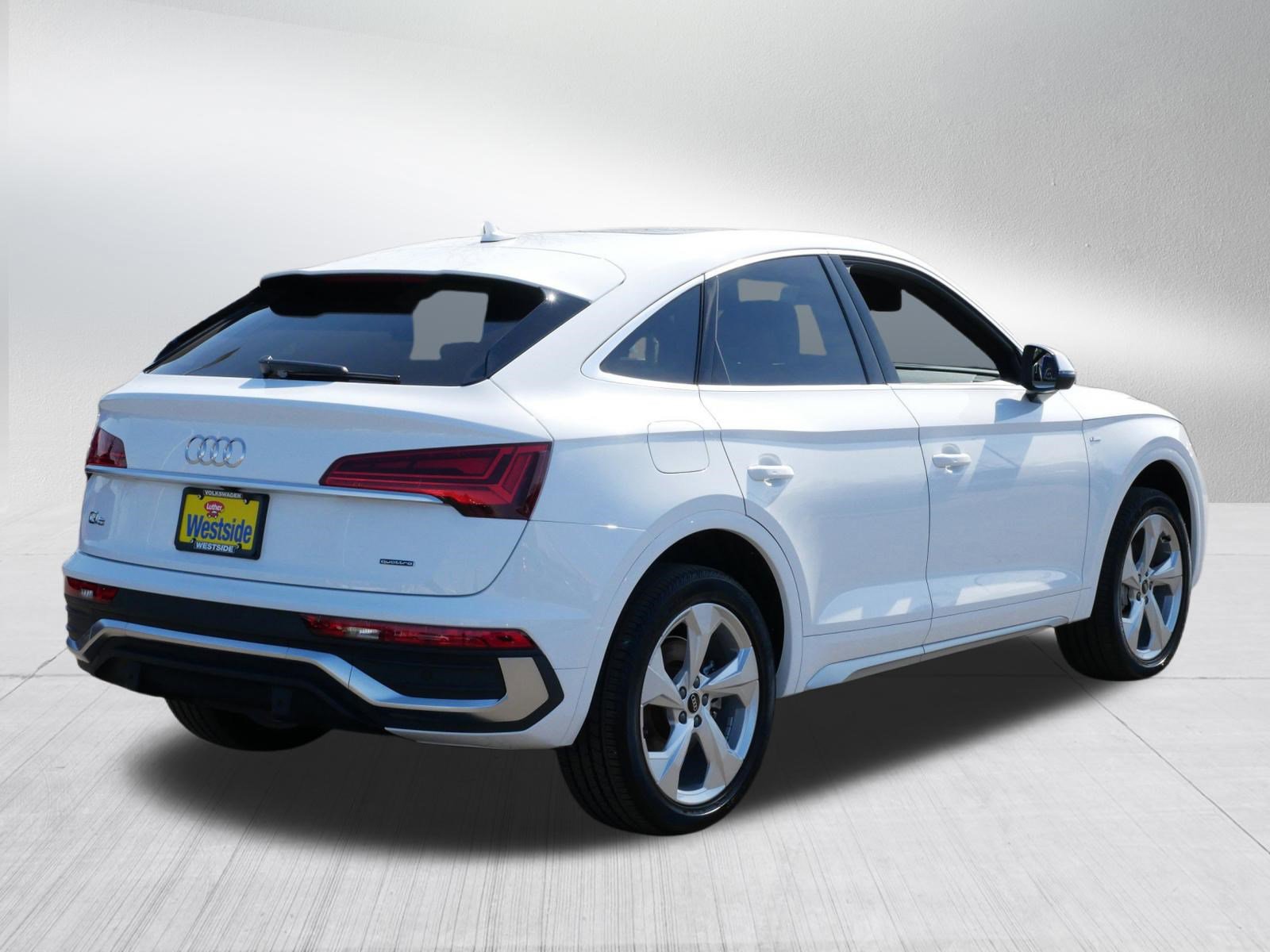 Used 2025 Audi Q5 2.0T Premium image 7