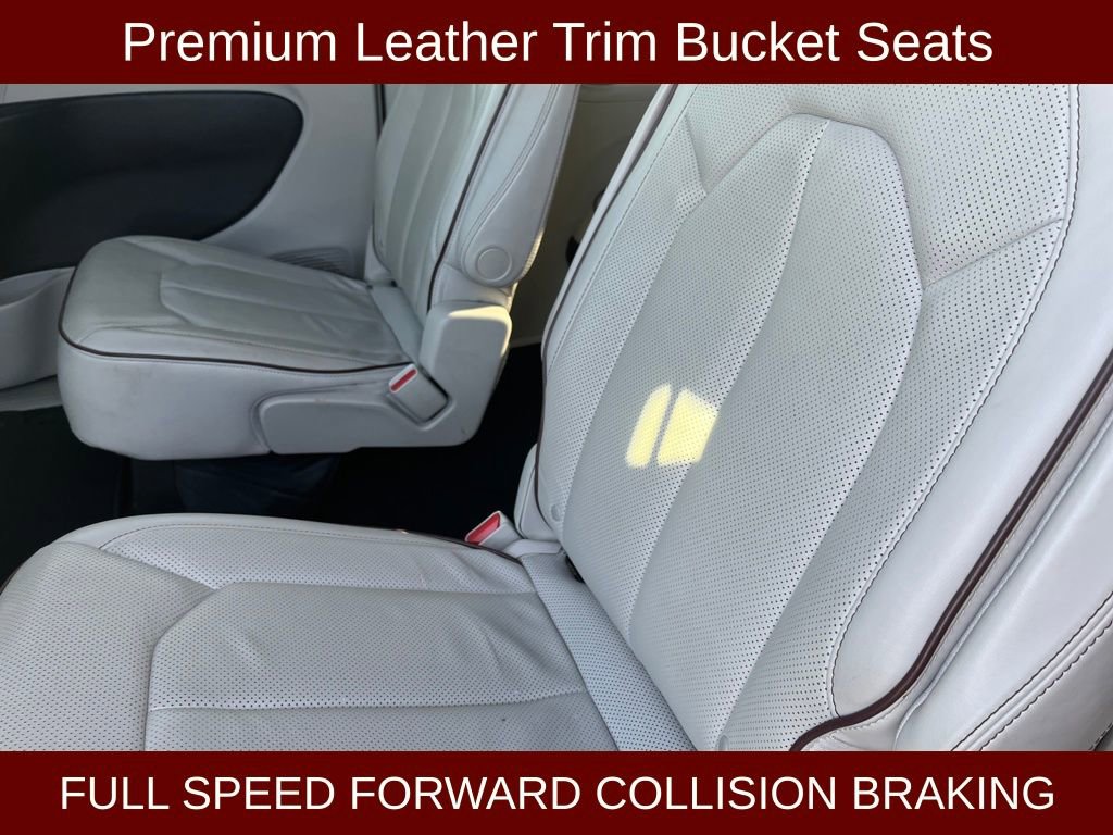 Used 2017 Chrysler Pacifica Limited w/ UConnect Theater Package image 22